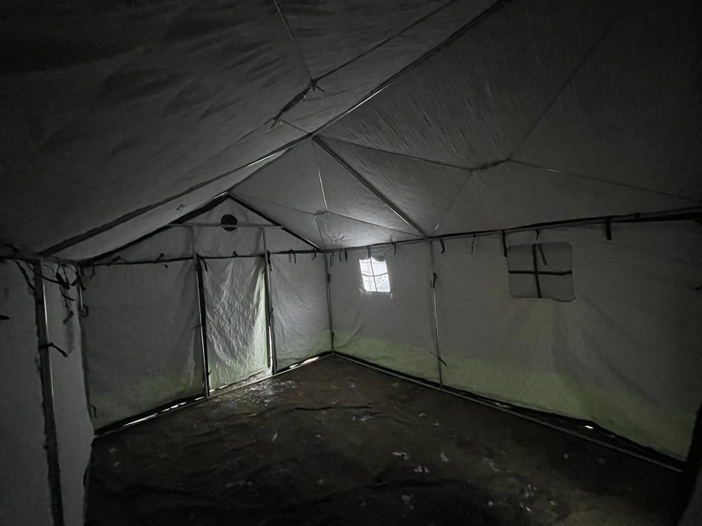 Палатка Каркасная утепленная зеленого цвета 3х4 Палатка Каркасная утепленная зеленого цвета 3х4